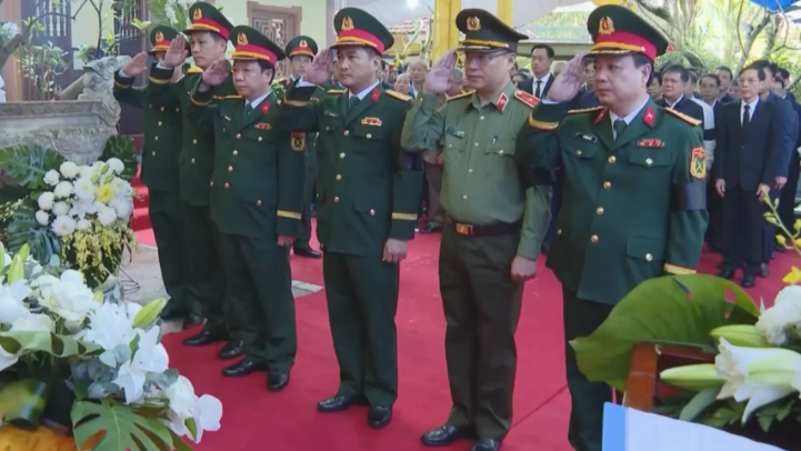 An táng hài cốt liệt sĩ hy sinh tại Hang Tám Cô